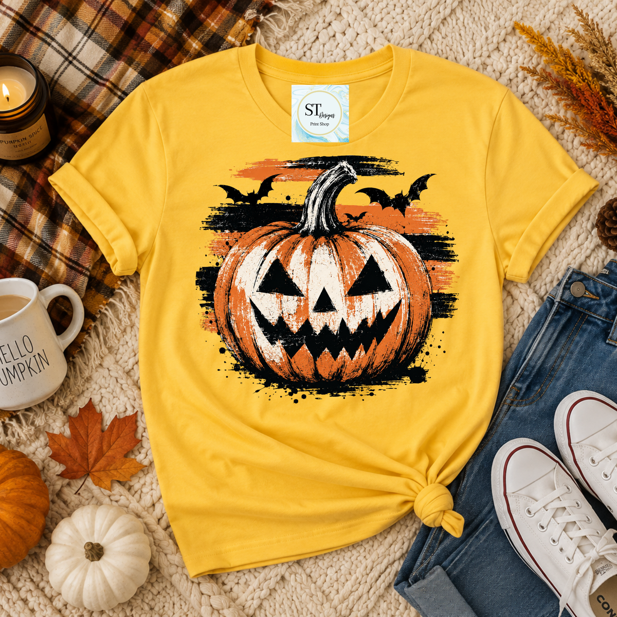 Grunge Jack-O'-Lantern and Bats Halloween Graphic-8